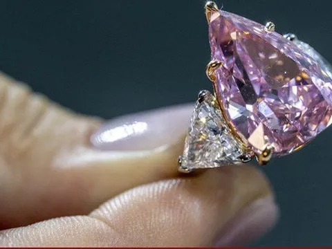 Viên kim cương hồng hình quả lê có thể đạt giá 35 triệu USD