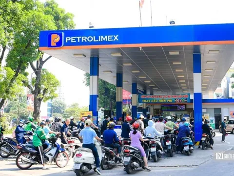 ĐBQH: Không thể chấp nhận ở Hà Nội, Tp.HCM mà lại xếp hàng hàng giờ để mua xăng