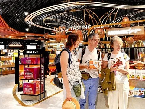 Doanh nghiệp Việt đón 'sóng' hàng không quốc tế