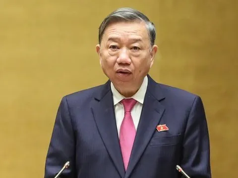 Đề xuất bổ sung 'nơi sinh' vào hộ chiếu mới trước 1/1/2023