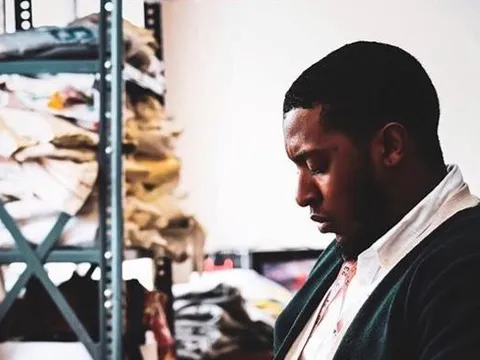 Bỏ đại học để theo đuổi giấc mơ, sau 5 năm đạt doanh thu hơn 300.000 USD, đến sao NBA cũng là khách hàng của chàng trai 26 tuổi này