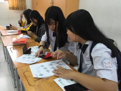 Thủ tướng Chính phủ yêu cầu xem lại lịch học của học sinh TP HCM từ 7 giờ
