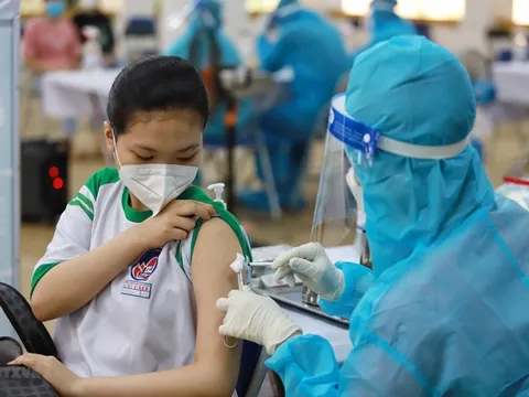 Vắc-xin phòng Covid-19 vẫn là "vũ khí chiến lược"