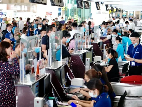 Cách nào mua vé bay Tết giá "mềm"?