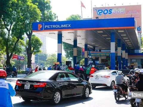 Thị trường xăng dầu căng thẳng, Petrolimex vẫn đảm bảo nguồn cung