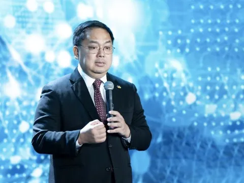 Ông Hoàng Nam Tiến kể thời Chủ tịch FPT Trương Gia Bình xài email bằng cách in ra đọc và chuyện 25 năm liều mình “bán mạng”