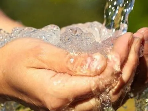 Vừa bán nước sạch, vừa xử lý rác và nước thải, một doanh nghiệp Bình Dương "bỏ két" 1.100 tỷ đồng tiền các loại