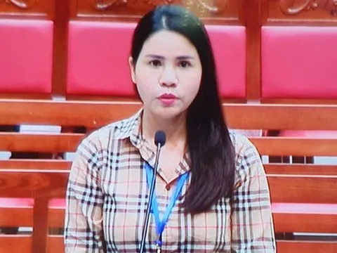 Cựu đại tá Biên phòng dẫn mối cho nữ doanh nhân nhập xăng lậu