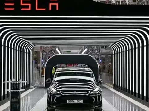 Lợi nhuận mỗi chiếc xe Tesla gấp 8 lần Toyota, Elon Musk đã vận hành hãng xe của mình như thế nào để vượt mặt ông lớn?