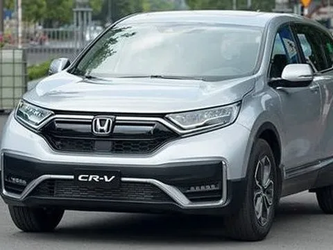 Kích cầu cuối năm, nhiều mẫu xe hot giảm sâu, có xe tiền tỉ chỉ còn vài trăm triệu đồng