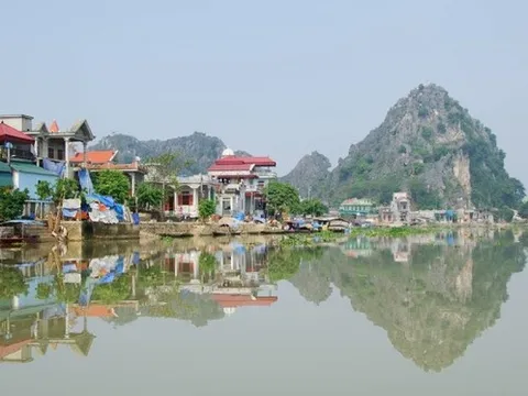 Làng nổi Kênh Gà - bức tranh sông nước đẹp thanh bình ít người biết ở Ninh Bình