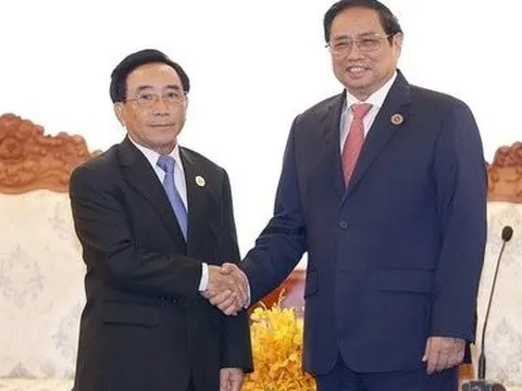 Thúc đẩy các dự án giao thông trọng điểm kết nối Việt Nam-Lào