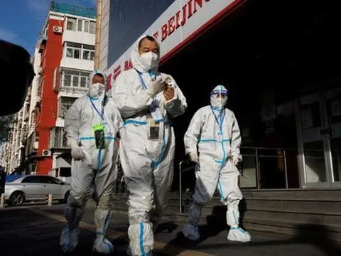 Trung Quốc trải qua "ngày căng nhất" vì COVID-19