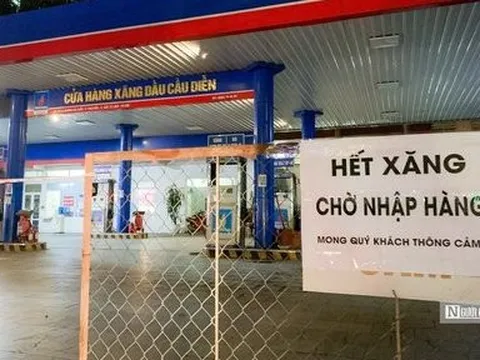 Tăng phí đưa xăng, dầu về Việt Nam: Vẫn khan hiếm