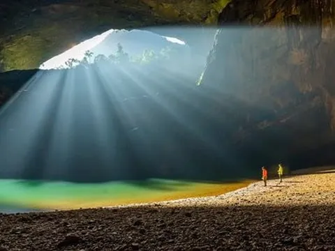 Khám phá vẻ đẹp kỳ vĩ và hoang sơ của “vương quốc hang động” Quảng Bình