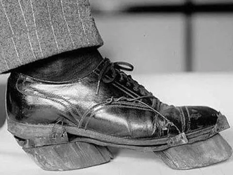 Tại sao người Mỹ thích đi giày móng bò ở những năm 20?