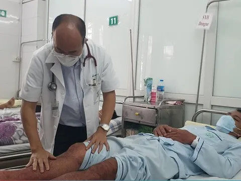 Số mắc sốt xuất huyết vượt 300.000 ca, Bộ Y tế kêu gọi người dân diệt lăng quăng, bọ gậy