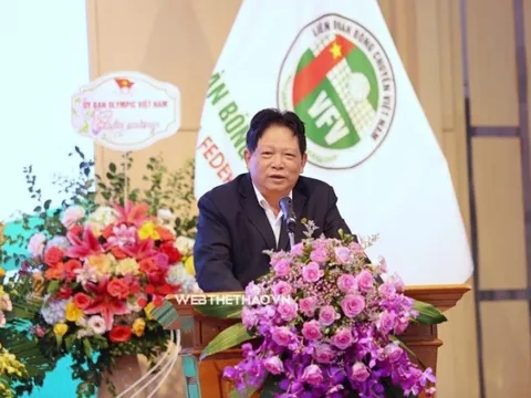 Chủ tịch Hoá chất Đức Giang viết tâm thư cho cổ đông: Chưa bao giờ DGC sập sàn 5 phiên liên tiếp, điều bất thường này lại xảy ra ngay năm chỉ số kinh doanh cao nhất