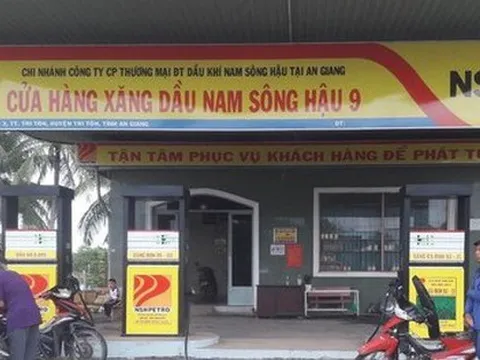 Lần đầu tiên người dân được xin lỗi vì thiếu xăng dầu