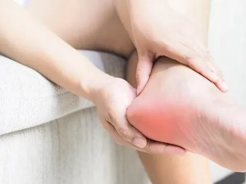 Những dấu hiệu khác thường trên bàn chân cho thấy sức khỏe của bạn đang ‘kêu cứu’