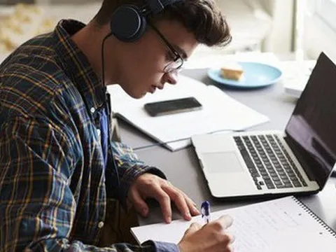 Ứng dụng “Make in Vietnam” đầu tiên sáng tác nhạc từ nhật ký