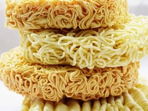 Bộ Công Thương yêu cầu báo cáo mì GẤU ĐỎ có hàm lượng Etylen Oxit không phù hợp