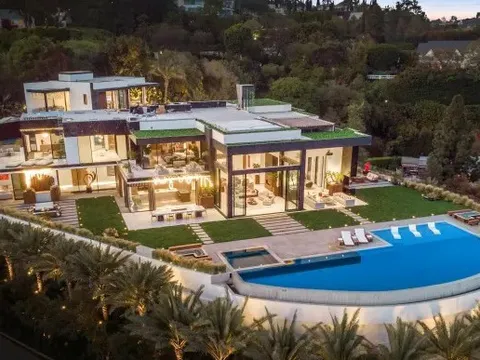 Dinh thự xa hoa rộng gần 10.000 m2 mất 10 năm xây dựng, hàng xóm là sao hạng A Hollywood, nhưng bị rớt giá vì một lý do không ngờ