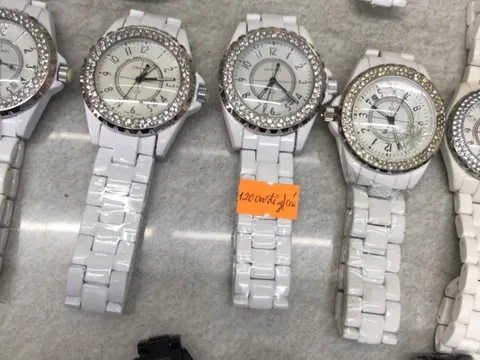 QLTT TP HCM kiểm tra, tạm giữ hàng ngàn sản phẩm có dấu hiệu giả mạo