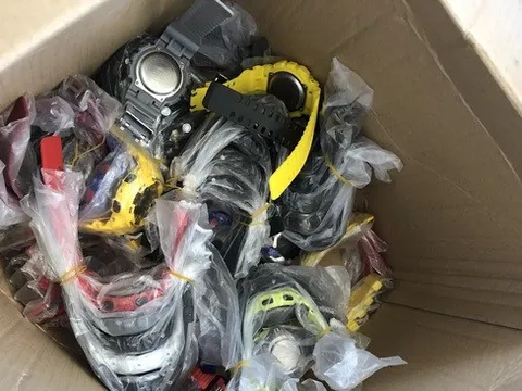 Kiểm tra Trung tâm thương mại An Đông, thu giữ nhiều sản phẩm 'nhái'