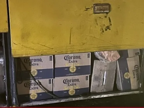 Tạm giữ gần 7.000 chai bia ngoại nhập không có hóa đơn, chứng từ