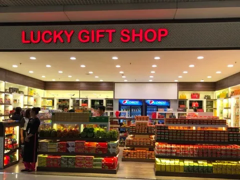 Không buồn cạnh tranh với Winmart, Circle K... một doanh nghiệp bán lẻ tăng doanh thu 96 lần, giá cổ phiếu đã giảm gần 30% từ đỉnh