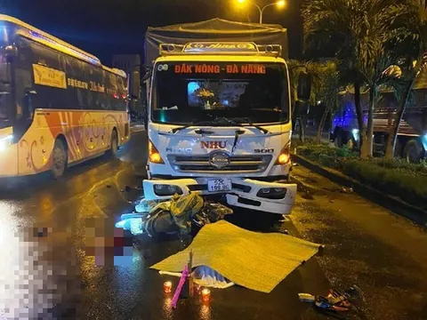 Điều khiển mô tô chạy ngược chiều trên Quốc lộ 1, một thanh niên bị tông tử vong