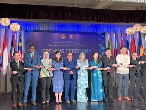 Chuyển đổi số với cơ hội tiếp cận cho mọi người