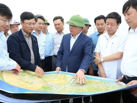 Bí thư Hà Nội thị sát thực địa về tiến độ xây dựng đường Vành đai 4