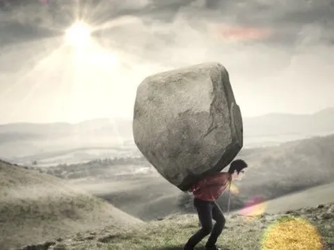 Qua rồi thời tiền đẻ ra tiền, hoạt động tài chính từ “người hùng” thành “gánh nặng” của Thế giới Di động, FPT Retail…