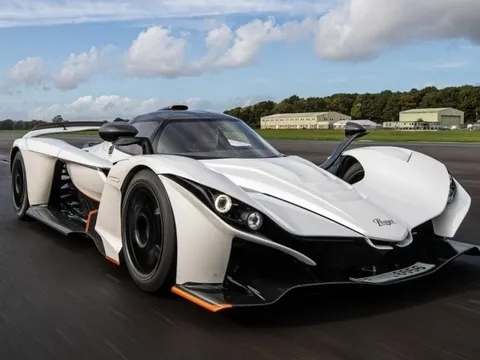 Siêu xe Praga Bohema giá hơn 1,3 triệu USD có gì đặc biệt?