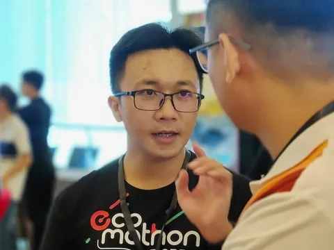 Hàng trăm bạn trẻ tham dự cuộc thi thực chiến sàn thương mại điện tử