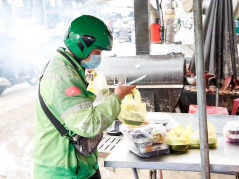 Dịch vụ giao nhận đồ ăn là một phần của lối sống hiện đại