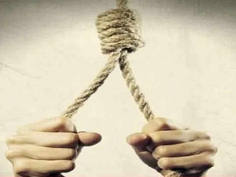 Cán bộ trại giam ở Quảng Trị treo cổ tự tử tại nhà