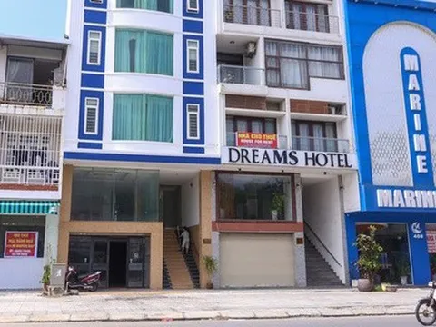 Ảnh: Hàng loạt khách sạn, nhà hàng ven biển Đà Nẵng bỏ hoang, treo bảng sang nhượng