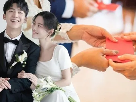 Dồn hết tiền mừng cưới, bán vàng để mua nhà và đầu tư