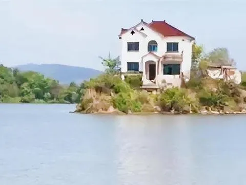 Chủ nhà ngoan cố không phá bỏ biệt thự dù được đền bù giá trên trời: Người trong cuộc hé lộ sự thật bên trong cơ ngơi 30 năm