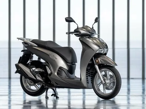 Giá nhiều mẫu xe máy bất ngờ giảm sâu: Winner X lao dốc hơn 16 triệu đồng, Honda SH 350i, Yamaha Grande, Exciter 155 VVA... đồng loạt bán dưới giá đề xuất