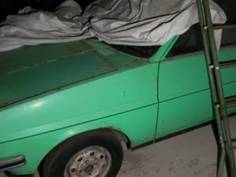 20 xe Ford cổ hiếm có bị bỏ hoang giữa rừng