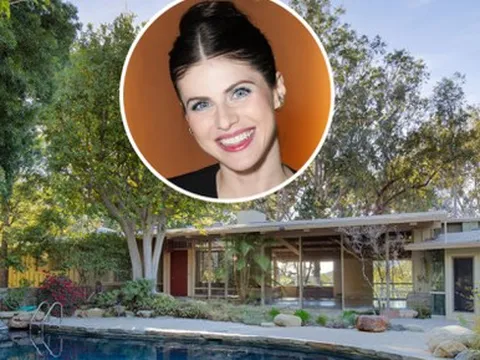 Nữ minh tinh Alexandra Daddario sở hữu khối bất động sản đáng mơ ước
