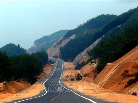 Cao tốc Bắc - Nam giai đoạn 2 thu hút nhiều nhà thầu