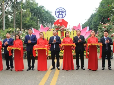 Khai mạc Lễ hội hoa và Festival nông sản, sản phẩm OCOP tại huyện Mê Linh