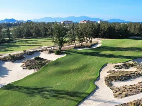 Sân golf BRG thông báo cấm cửa với golf thủ đánh nữ caddy