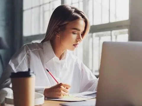 8 bước giúp thoát khỏi "vòng xoáy bận rộn" cuối năm