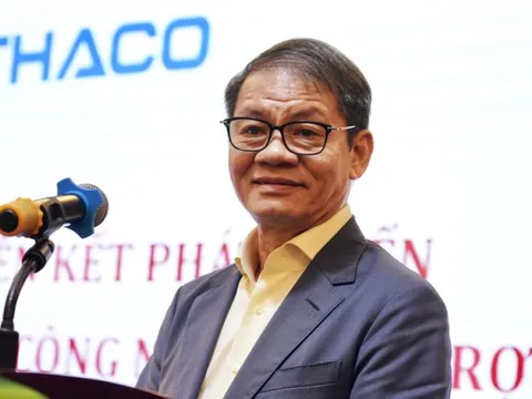 Tỉ phú Trần Bá Dương: Hãy nhìn kinh nghiệm thành công của Foxconn